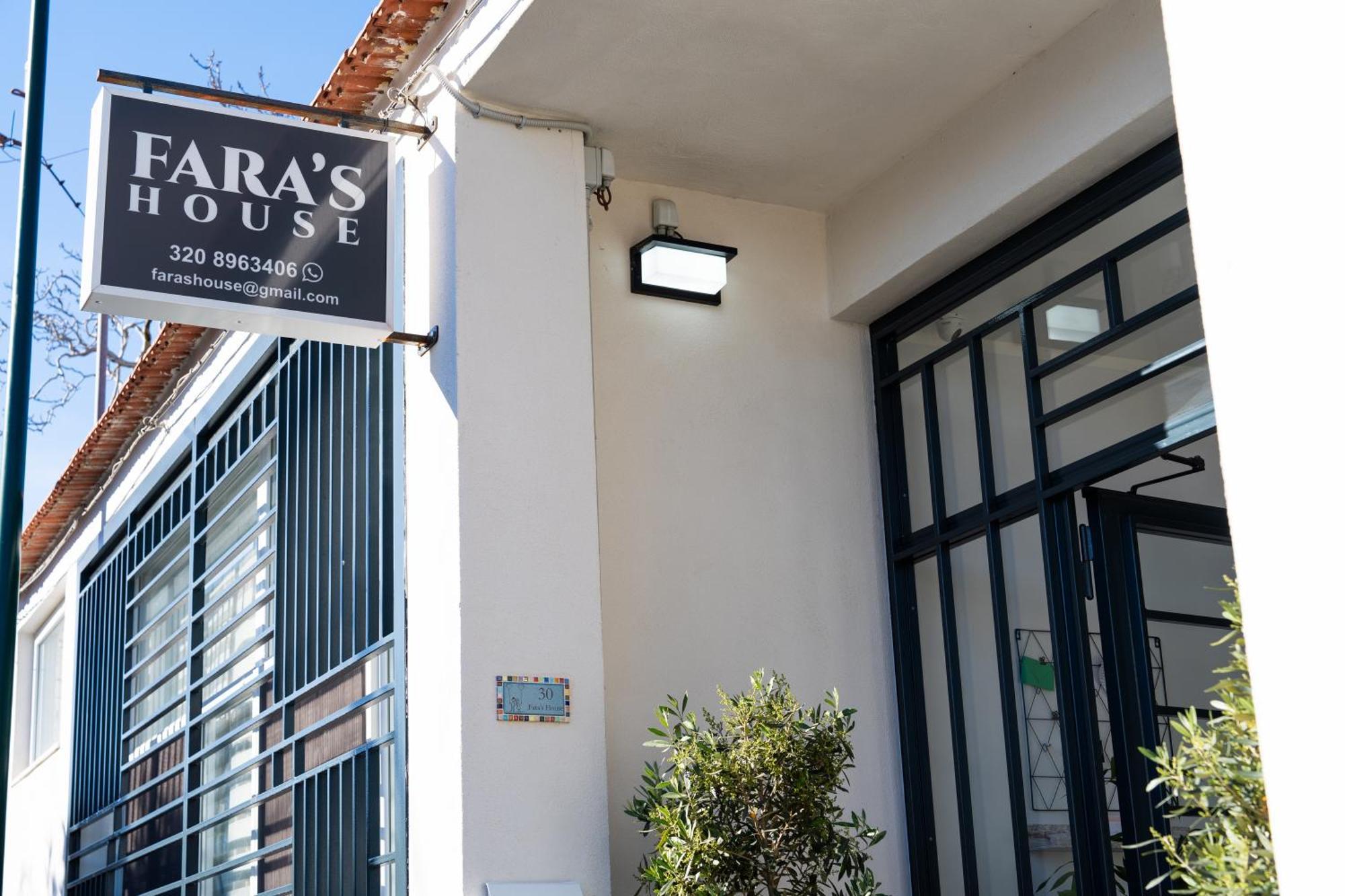 Bed and Breakfast Fara'S House Napoli Esterno foto